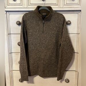 Woolrich men’s 1/4 zip sweater size M